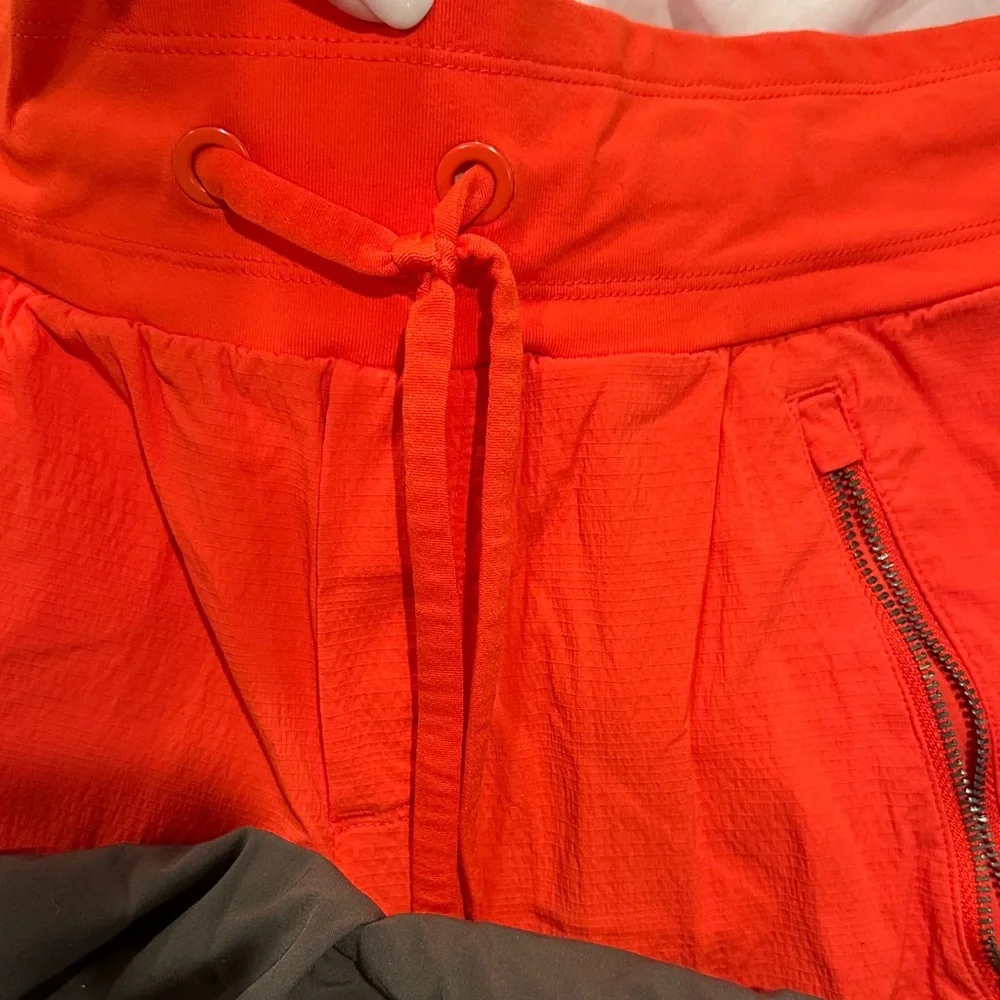 Athleta Brooklyn Jogger - Picture 7 of 11